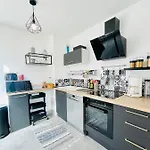 Superbe Duplex Lumineux - Basse Ville - Parking