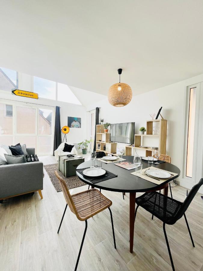 Superbe Duplex Lumineux - Basse Ville - Parking Apartment *